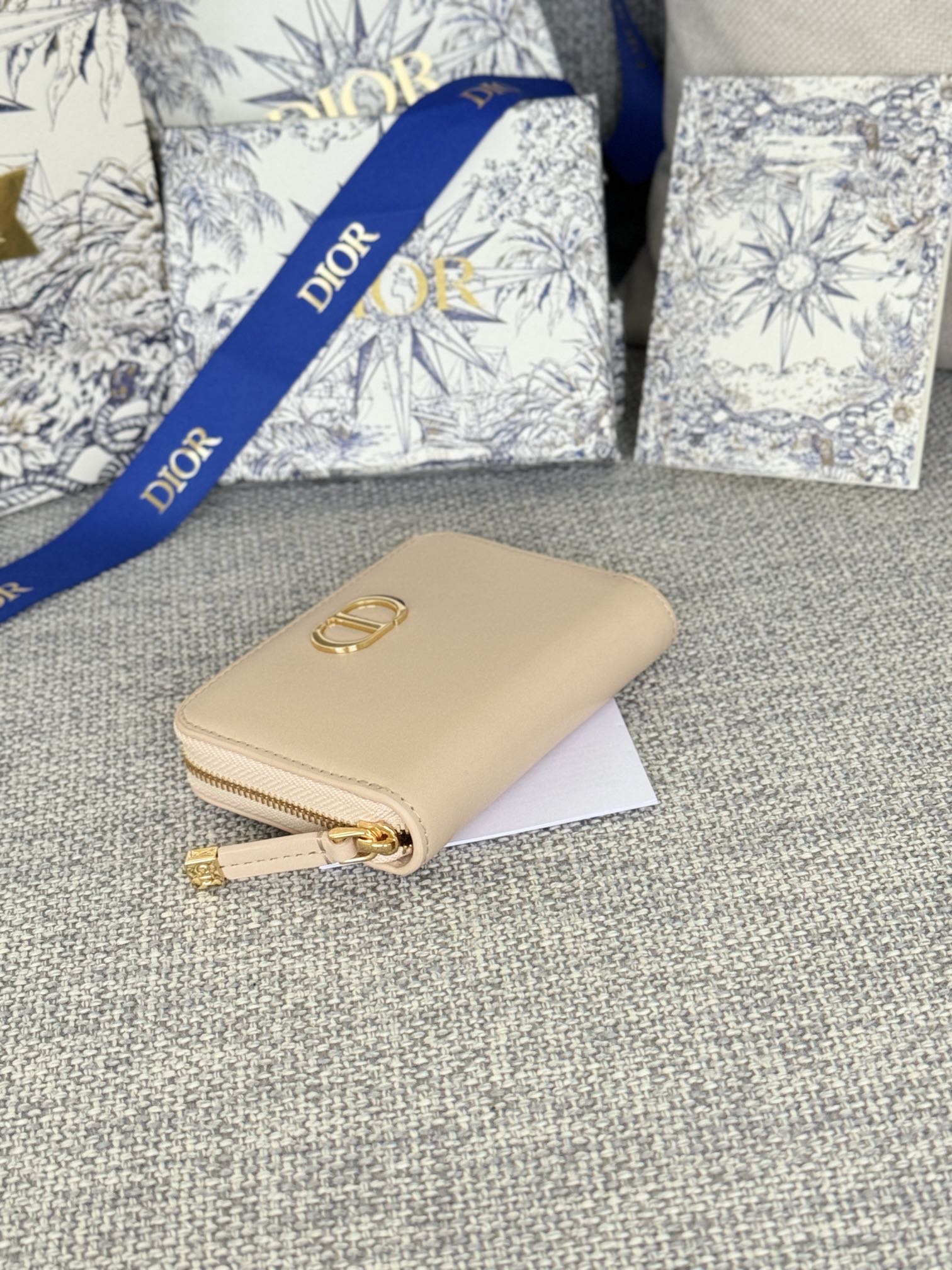 Dior Caro Leather Coin Case（A3336156）