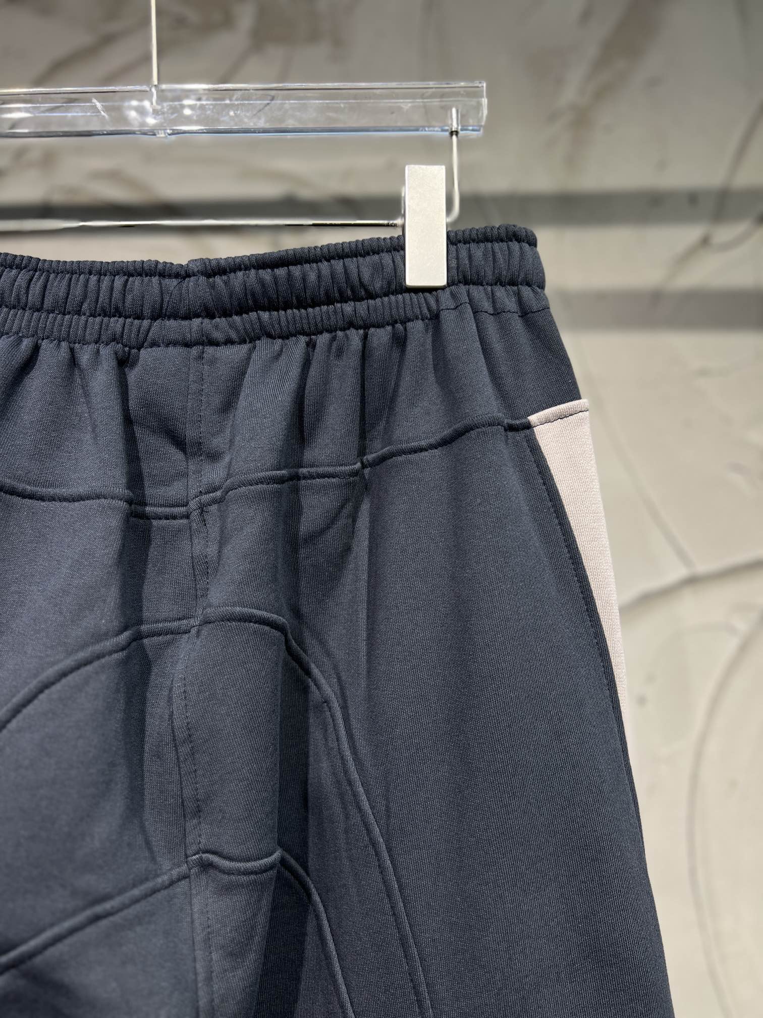 Balenciaga Biker Sweatpants (792575TQVM21070）