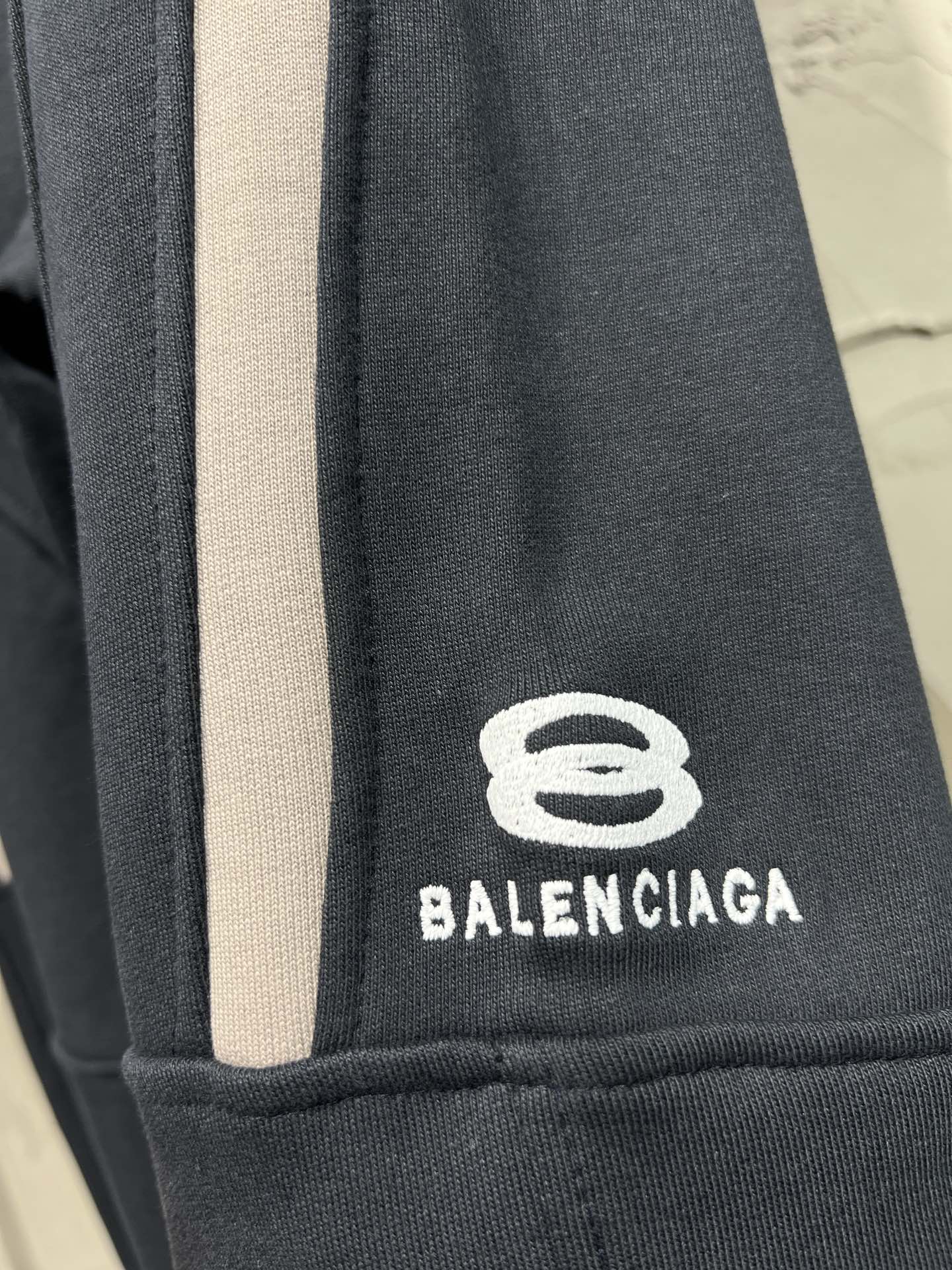 Balenciaga Biker Sweatpants (792575TQVM21070）