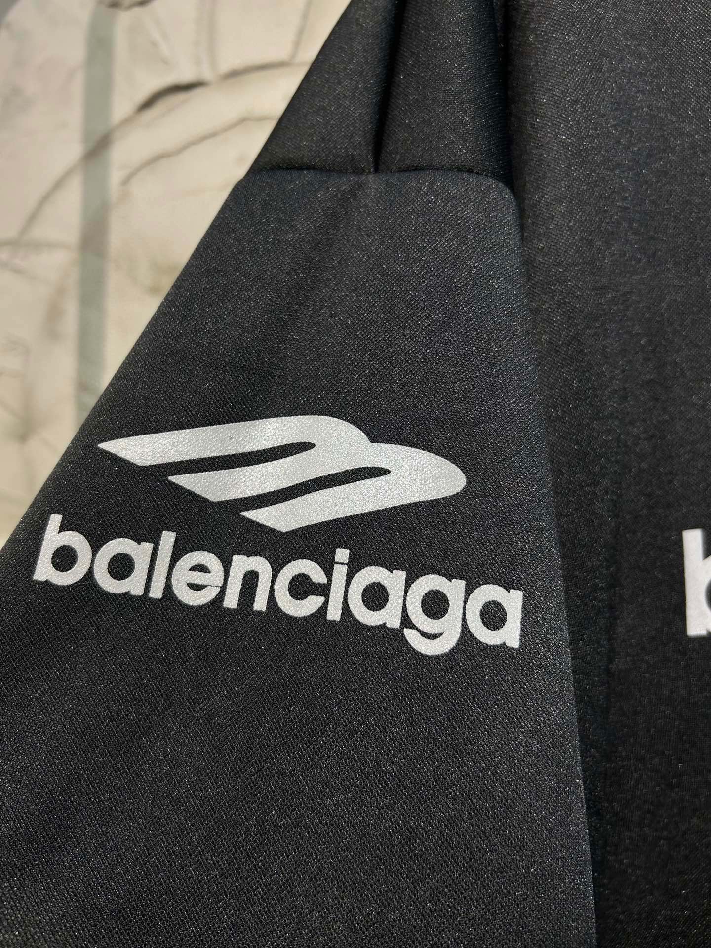BALENCIAGA  3b Sports Icon Ski Long Sleeve T-Shirt Large Fit in Black（779988TPVQ51000）