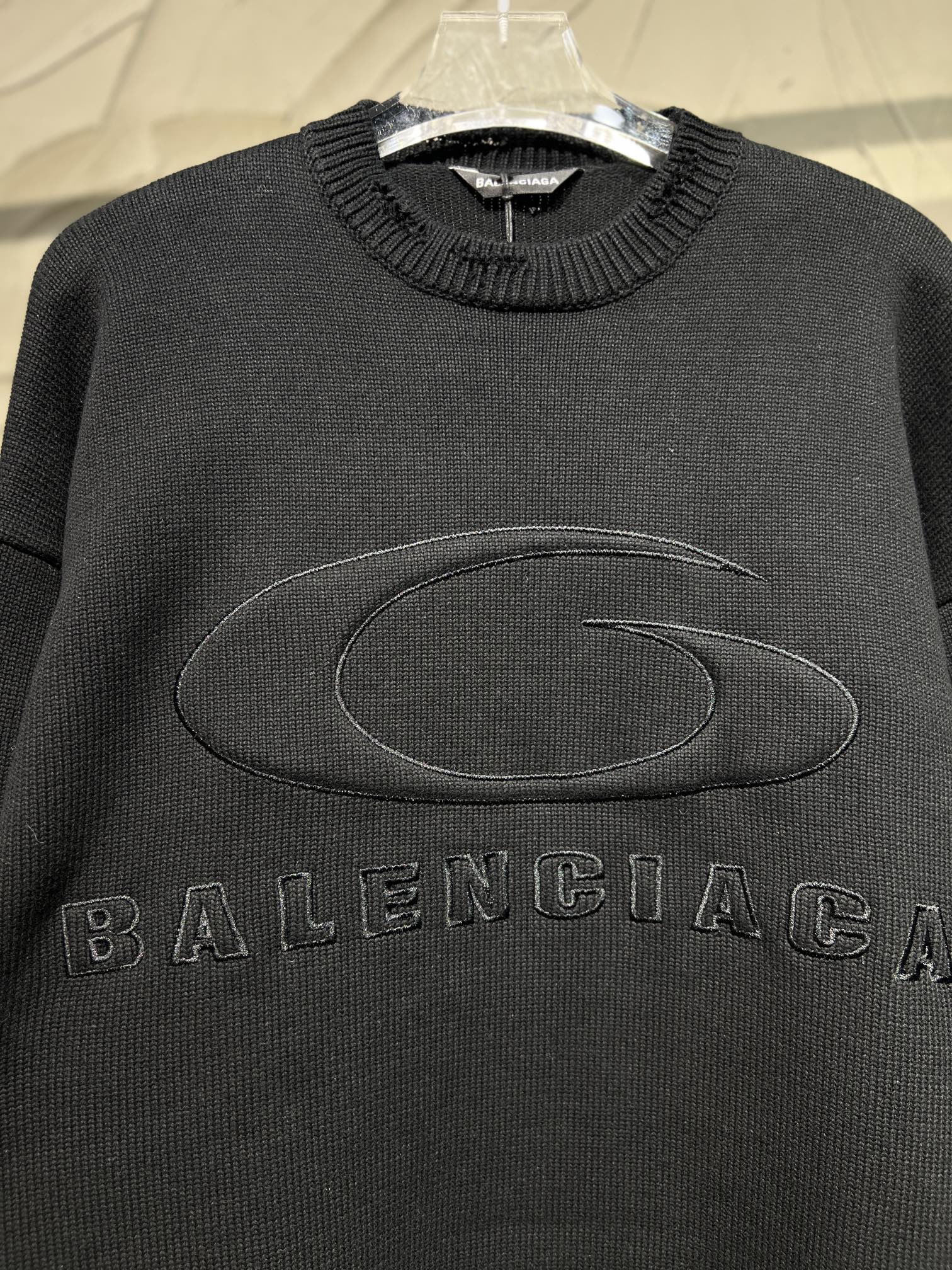 BALENCIAGA Crewneck Sweater Knitted Sweater (809099T33381300）
