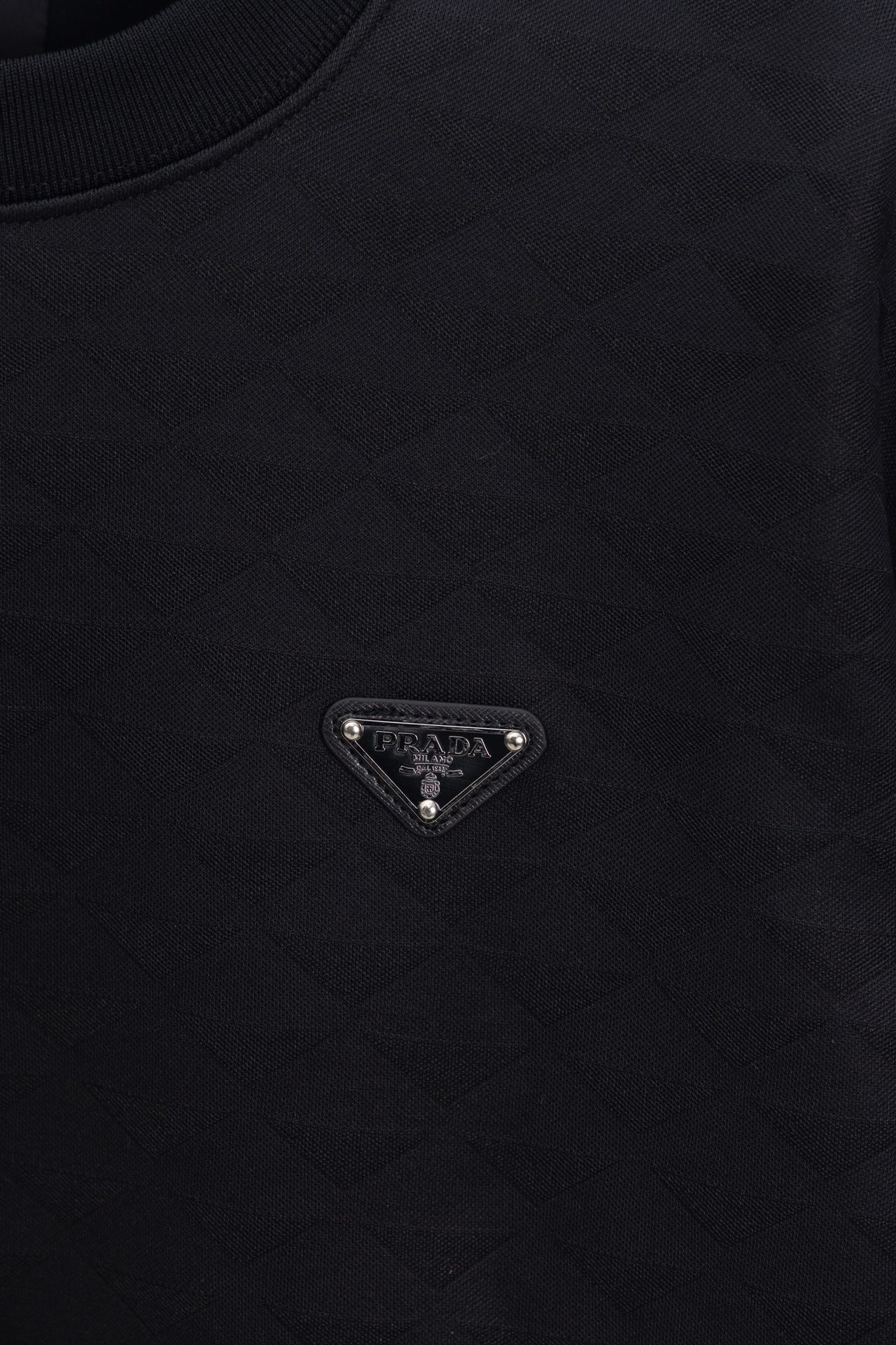 PRADA Monogram Sweatshirt with Triangle Logo (UJL67B-147M-F0002-S-OOO）