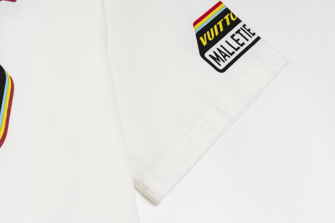 Louis Vuitton Short sleeve T-shirt（1AATZG）