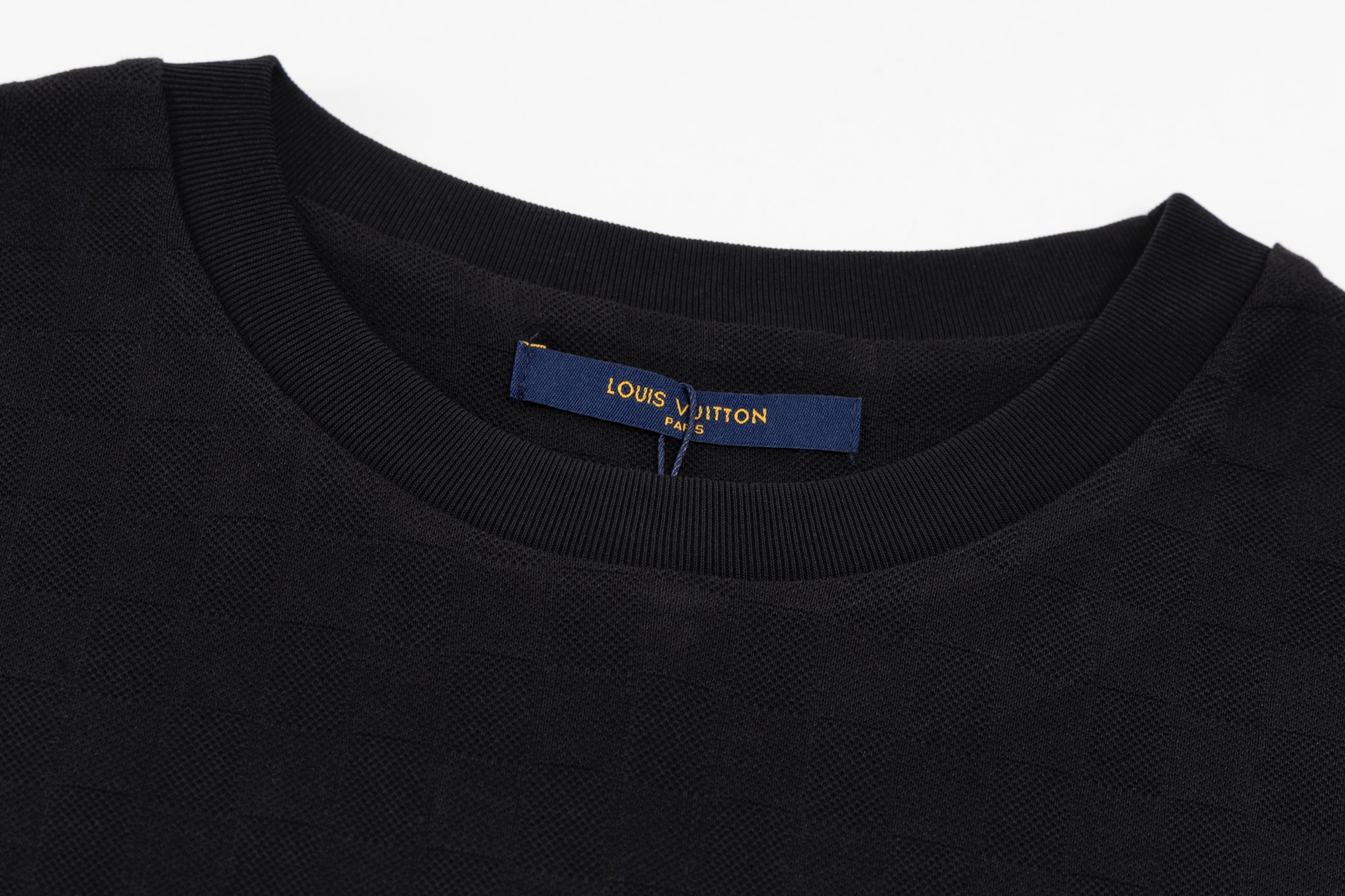 LOUIS VUITTON Pique T-shirt Damier Embellished（1AHW18）