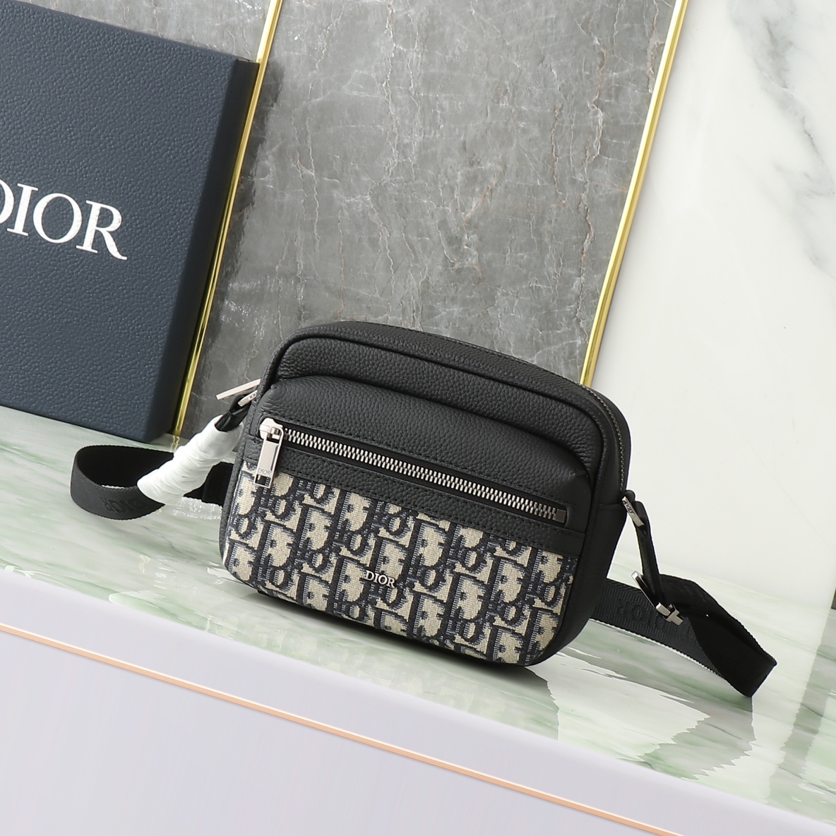 Dior Oblique Jacquard Canvas With Grainy Calfskin Messenger Bag, Shoulder Bag, Crossbody Bag（2ESWS034YKS-H27E）