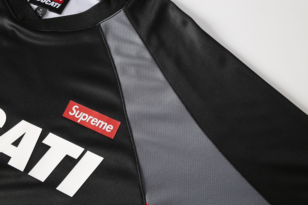 Supreme x DUCATI Soccer Jersey (SUP-SS24-274）
