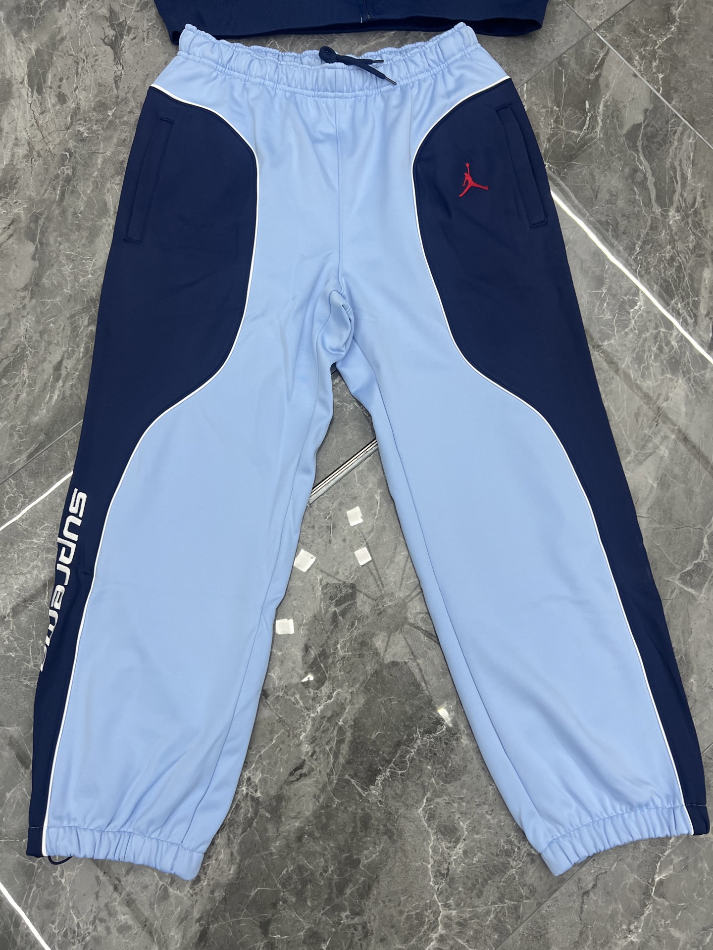 Supreme x Jordan Tricot Track Pant（SUP-FW24-072）