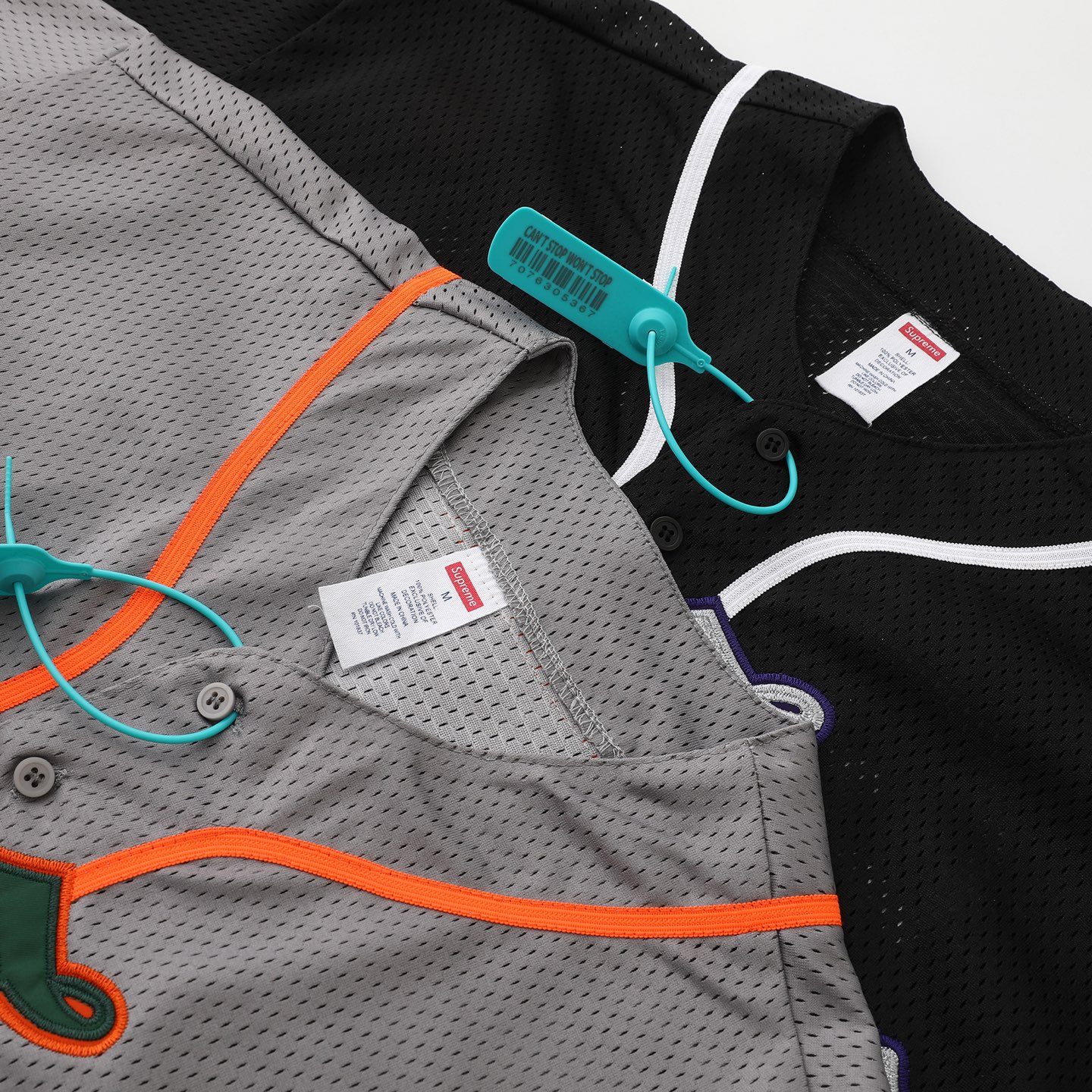 Supreme Old English Baseball Jersey（SUP-SS25-146）