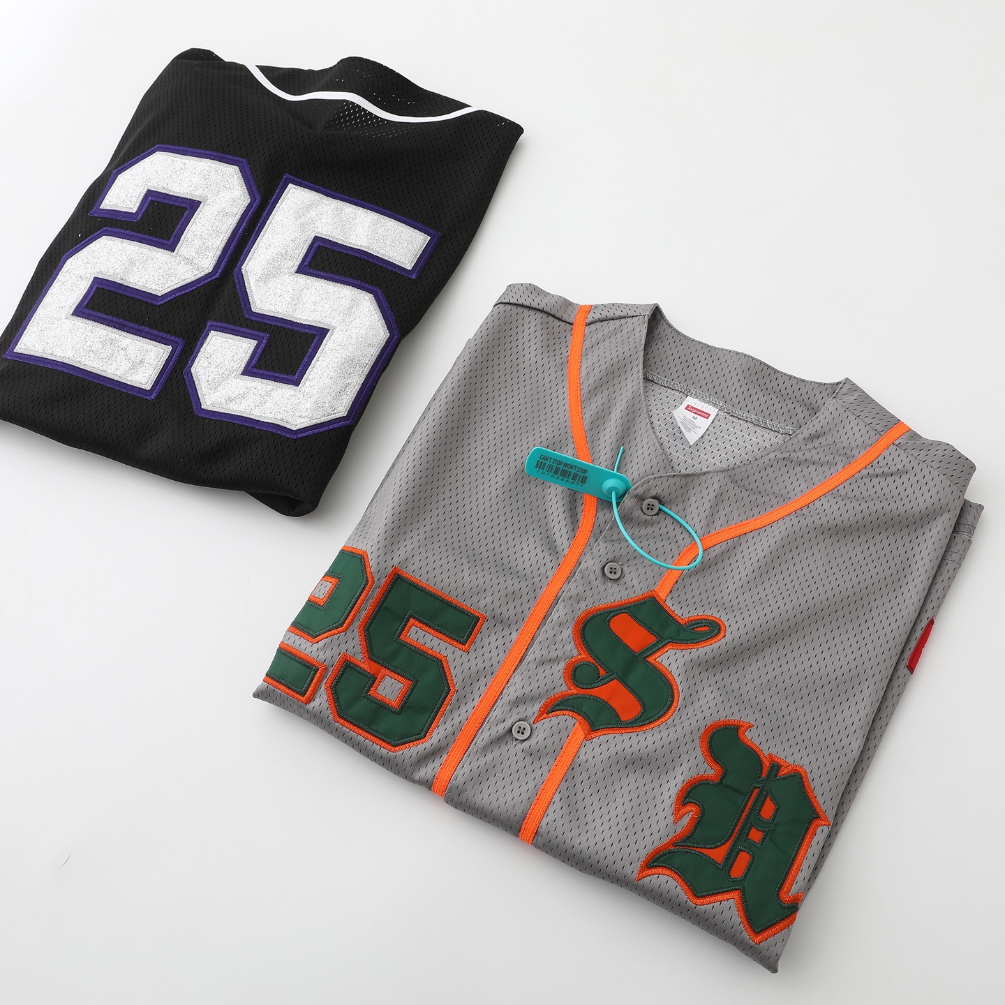 Supreme Old English Baseball Jersey（SUP-SS25-146）