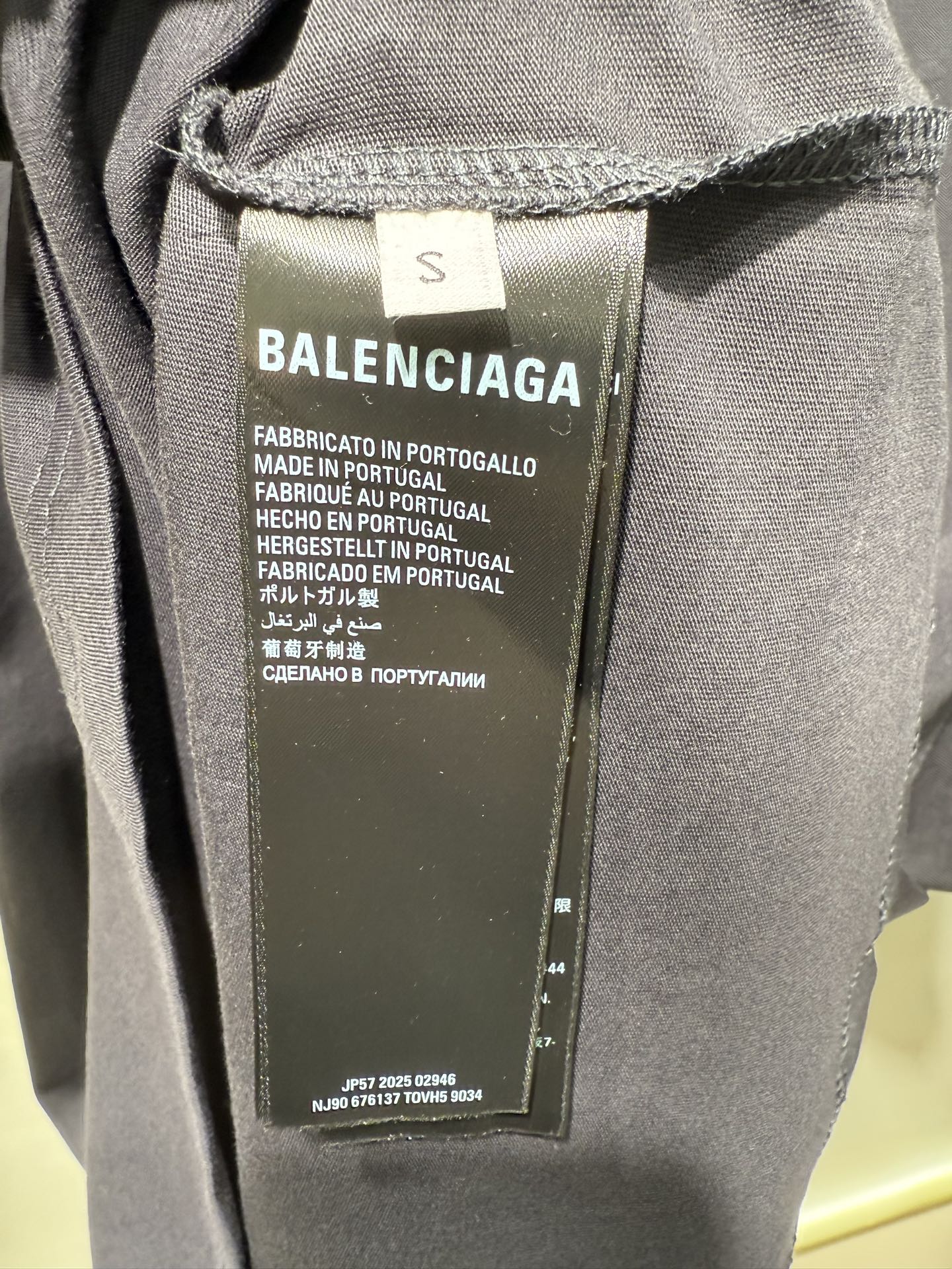 Balenciaga Men's Loop Sports Icon Oversized T-shirt in Black Faded (850345TTVH91041）