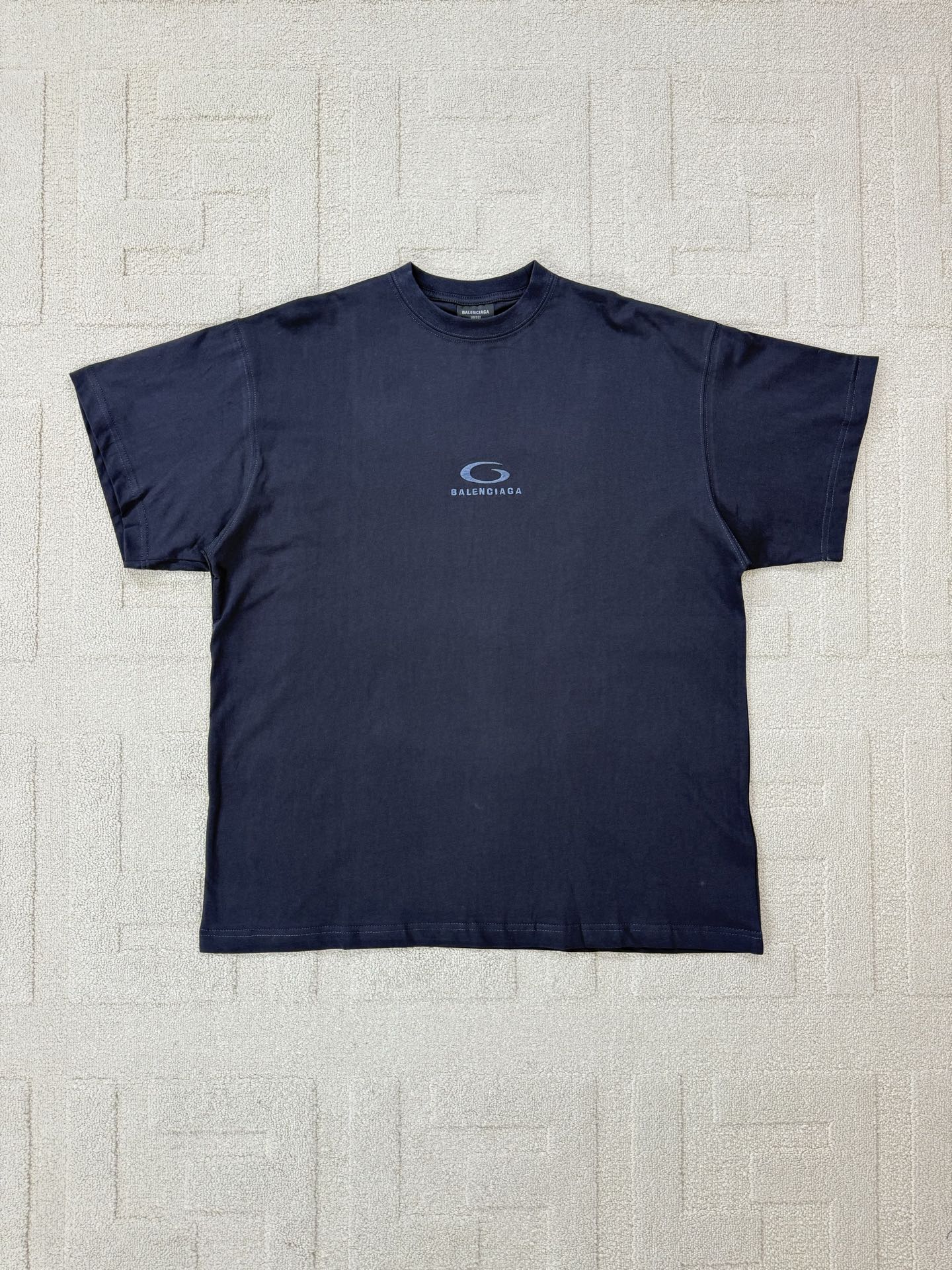 Balenciaga Men's Loop Sports Icon Oversized T-shirt in Black Faded (850345TTVH91041）