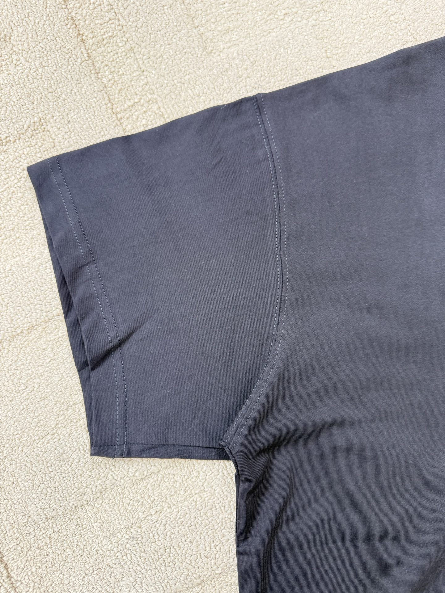 Balenciaga Men's Loop Sports Icon Oversized T-shirt in Black Faded (850345TTVH91041）