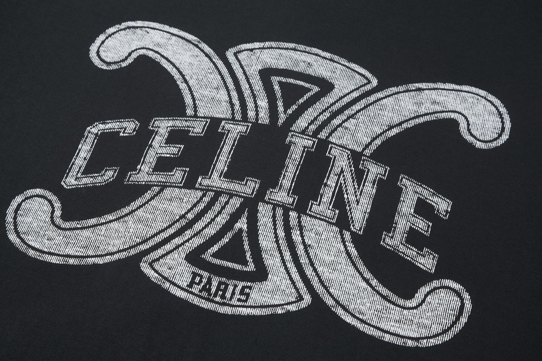 CELINE T-Shirts (2X56B671Q-38AW）