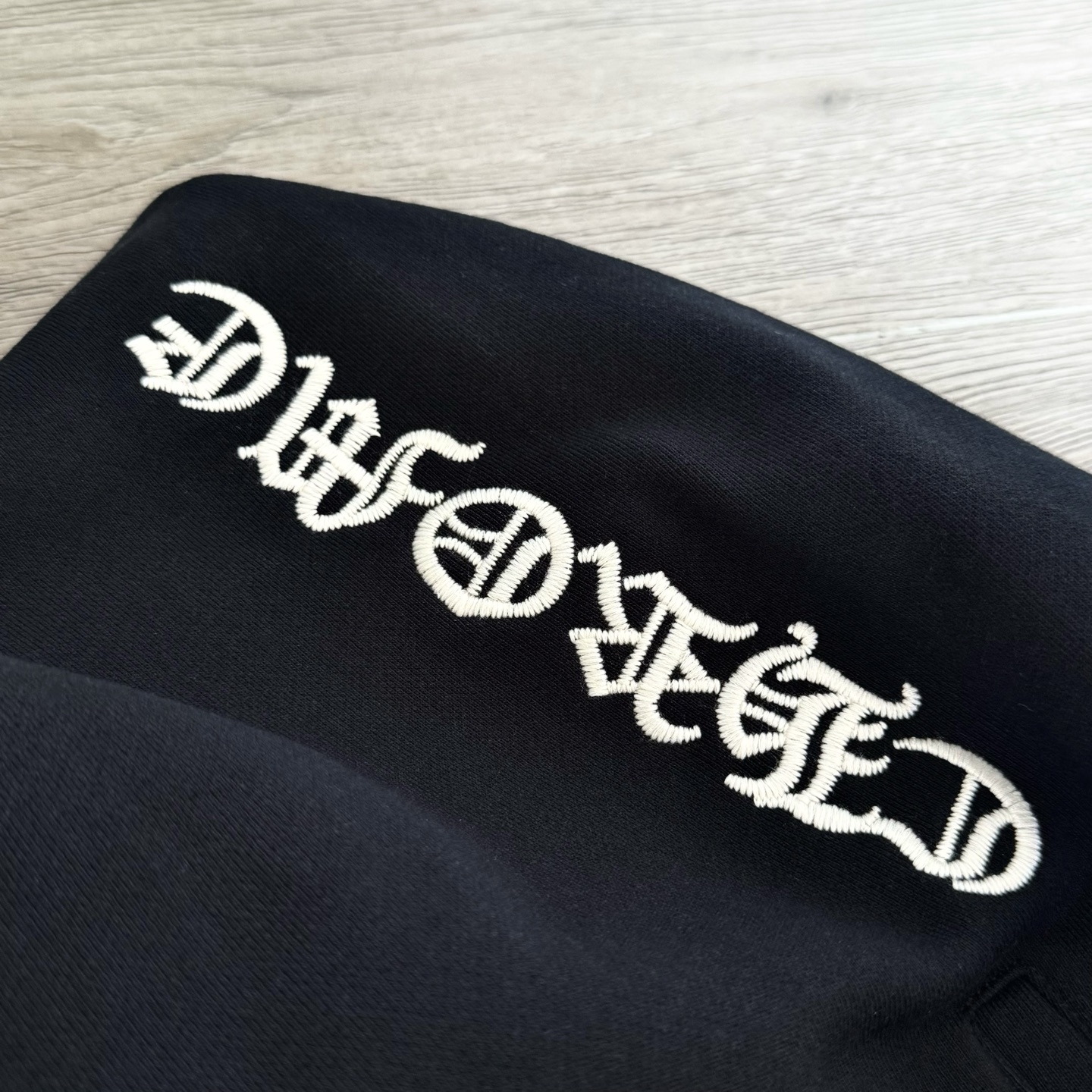 CHROME HEARTS SLO RIDE Scroll Label Sweat Shorts (CH-25-1112）