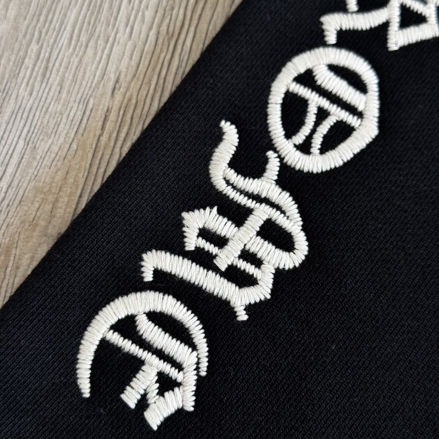 CHROME HEARTS SLO RIDE Scroll Label Sweat Shorts (CH-25-1112）