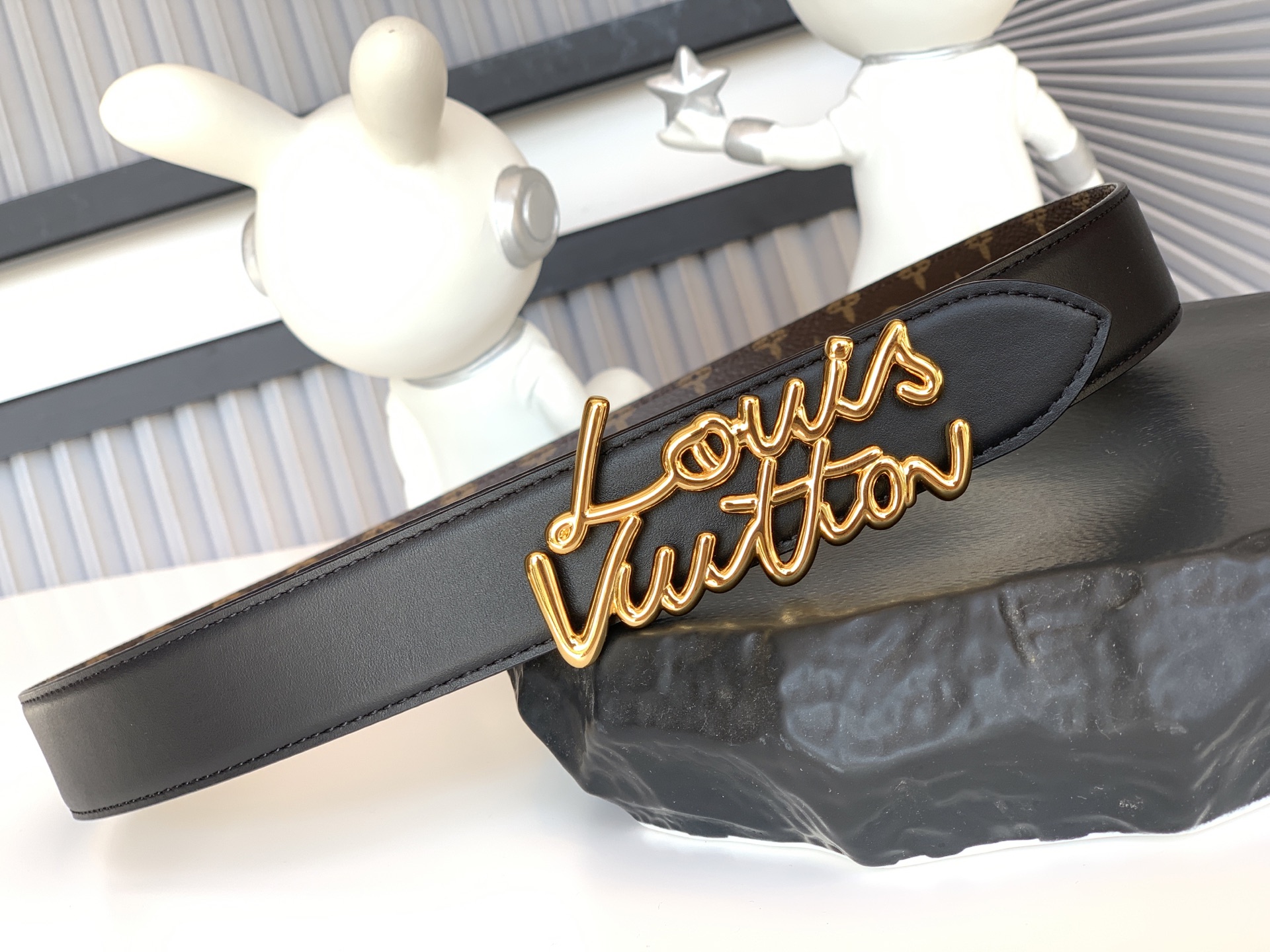Louis Vuitton Script 30mm leather belt（M4472W）