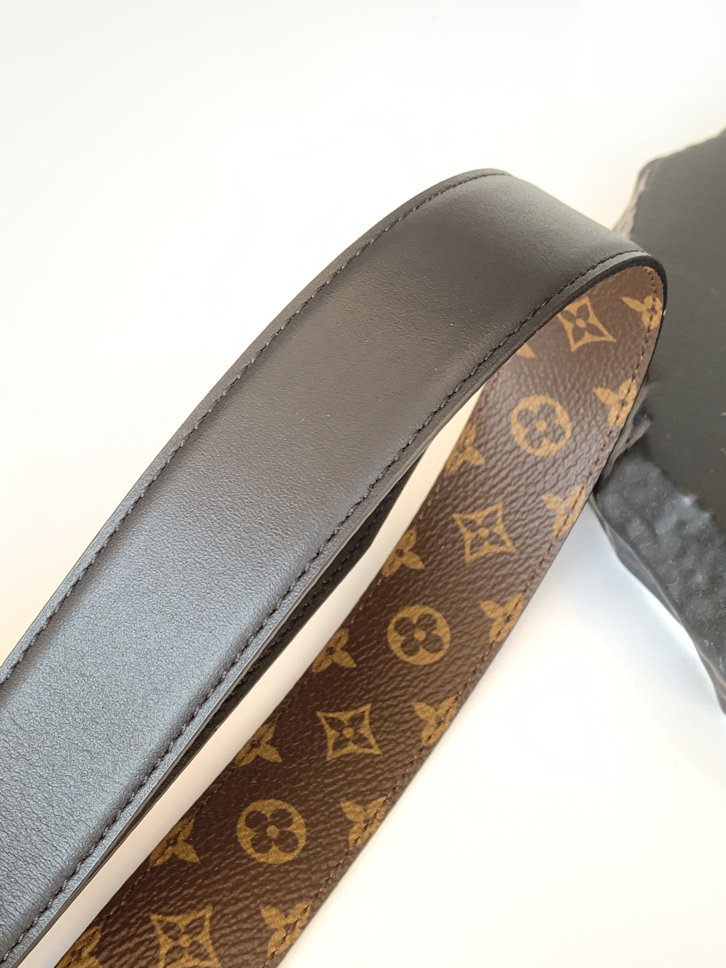 Louis Vuitton Script 30mm leather belt（M4472W）