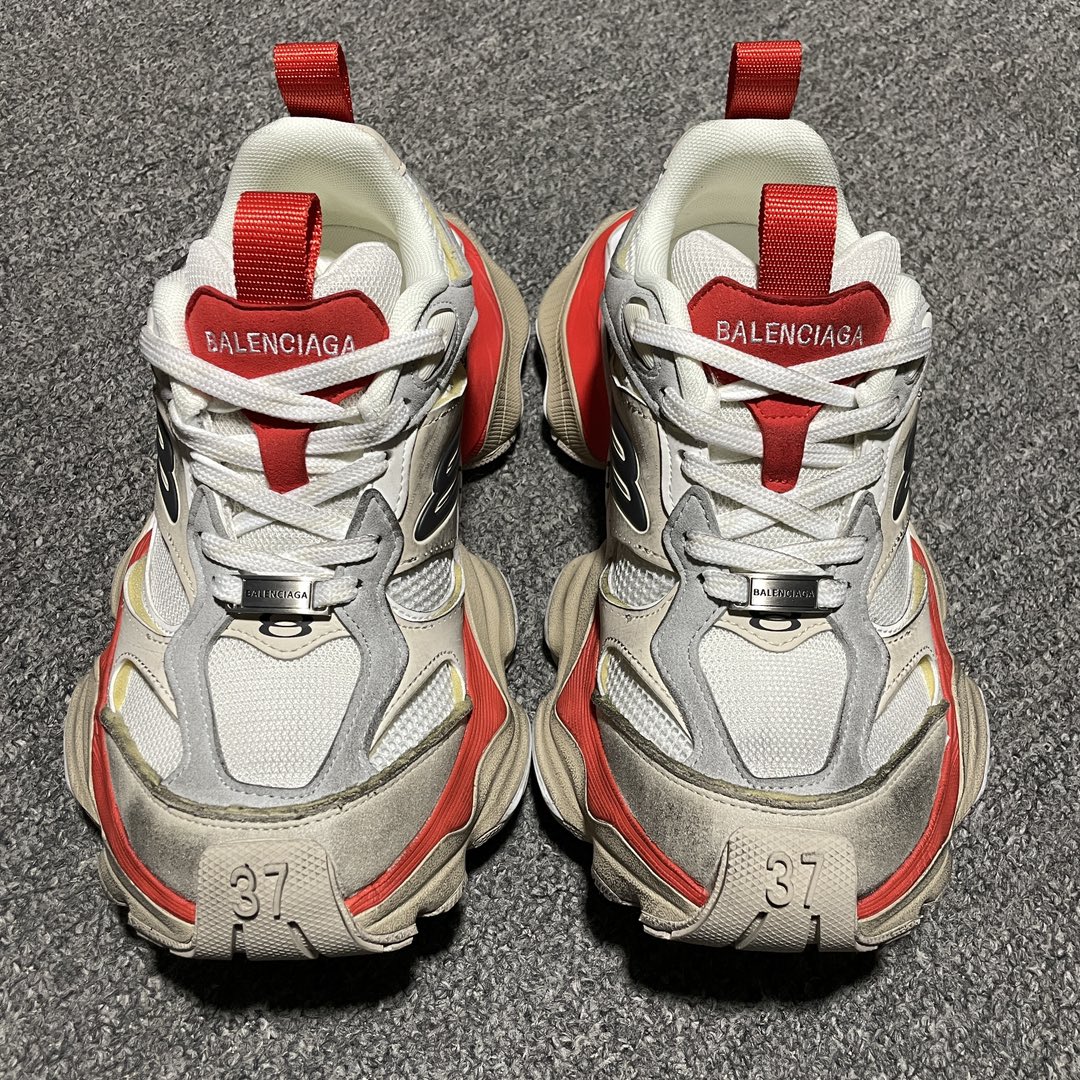BALENCIAGA Cargo Sneaker "Beige/Grey/Red"（785754W2MV12160）