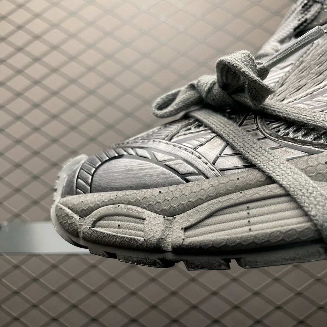 BALENCIAGA 3XL Sneakers in Grey/Black（734731W3XL11210）