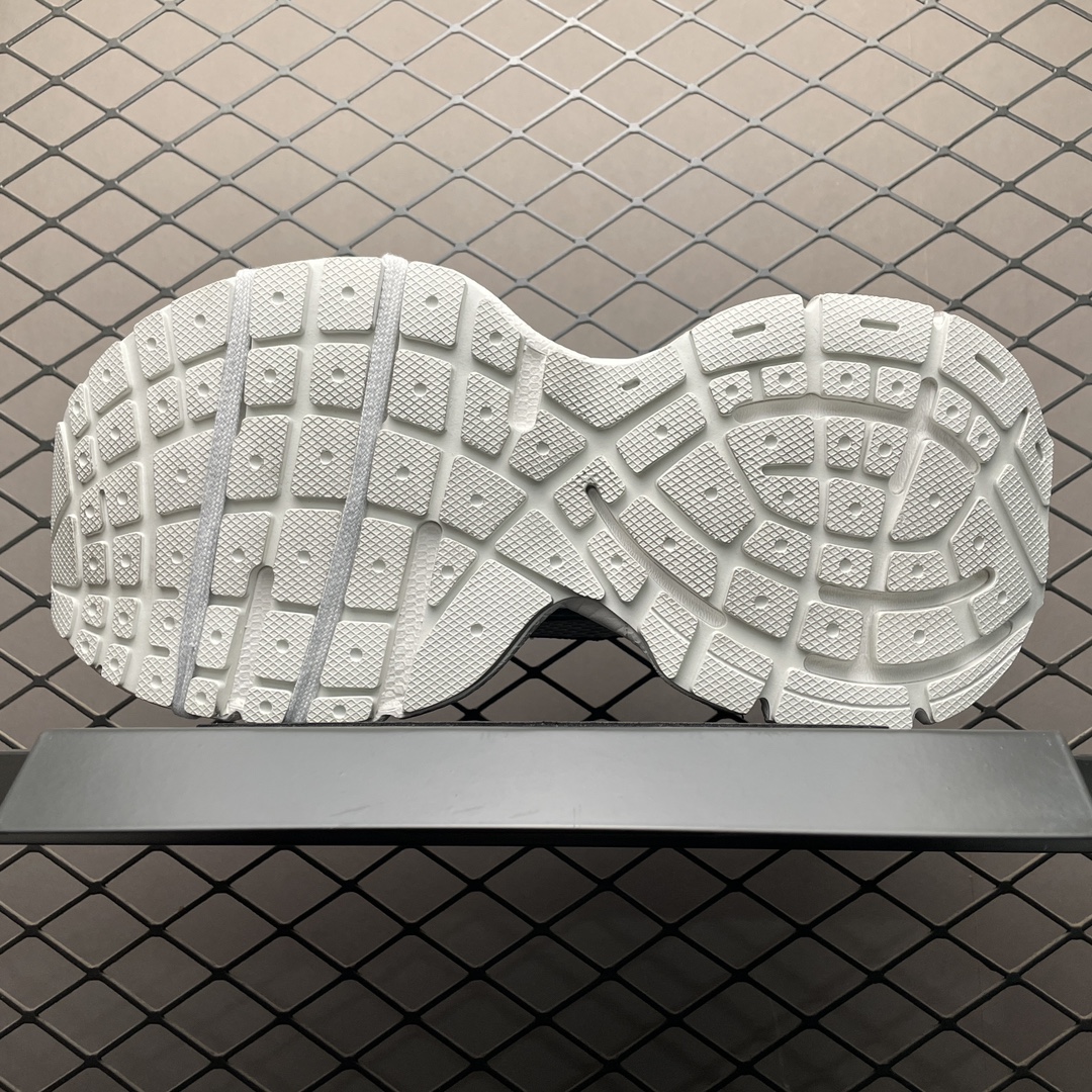 BALENCIAGA 3XL Sneaker "Off White/Black"（734734W3XL49710）