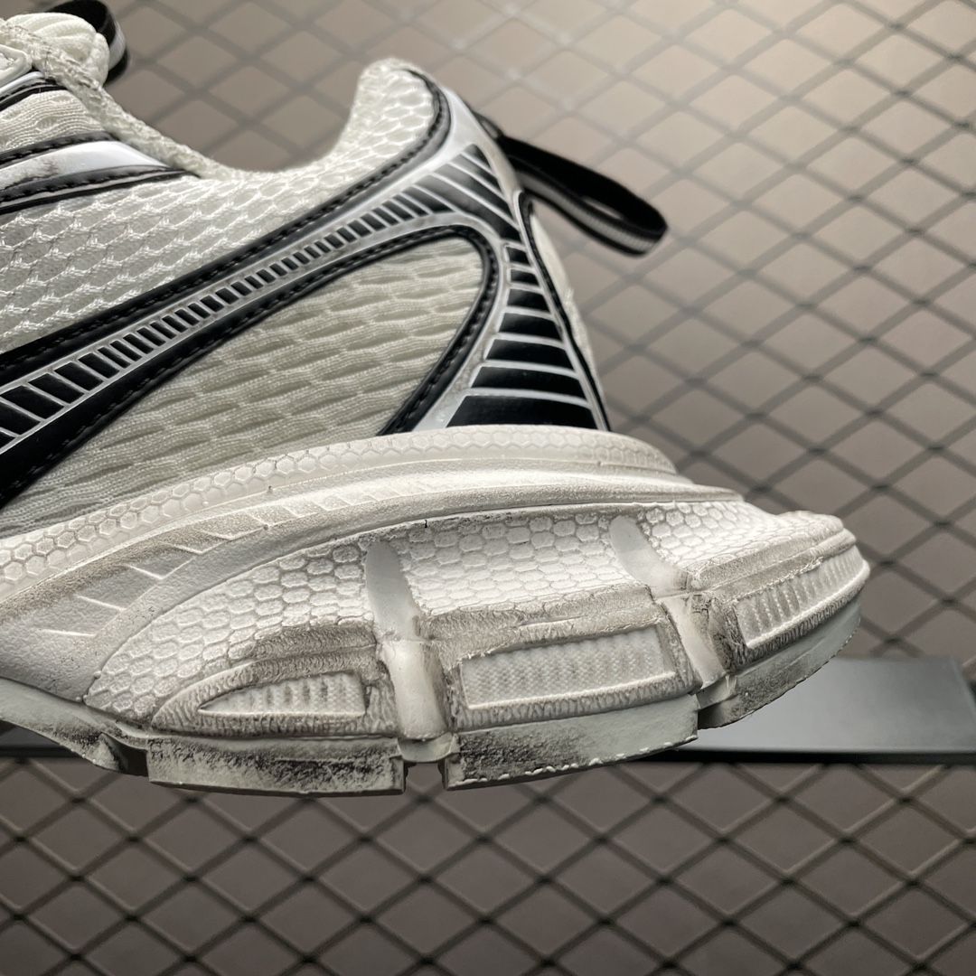 BALENCIAGA 3XL Sneaker "Off White/Black"（734734W3XL49710）