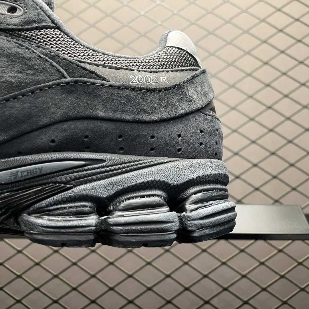 New Balance 2002R "Black/Grey"(M2002RBV）