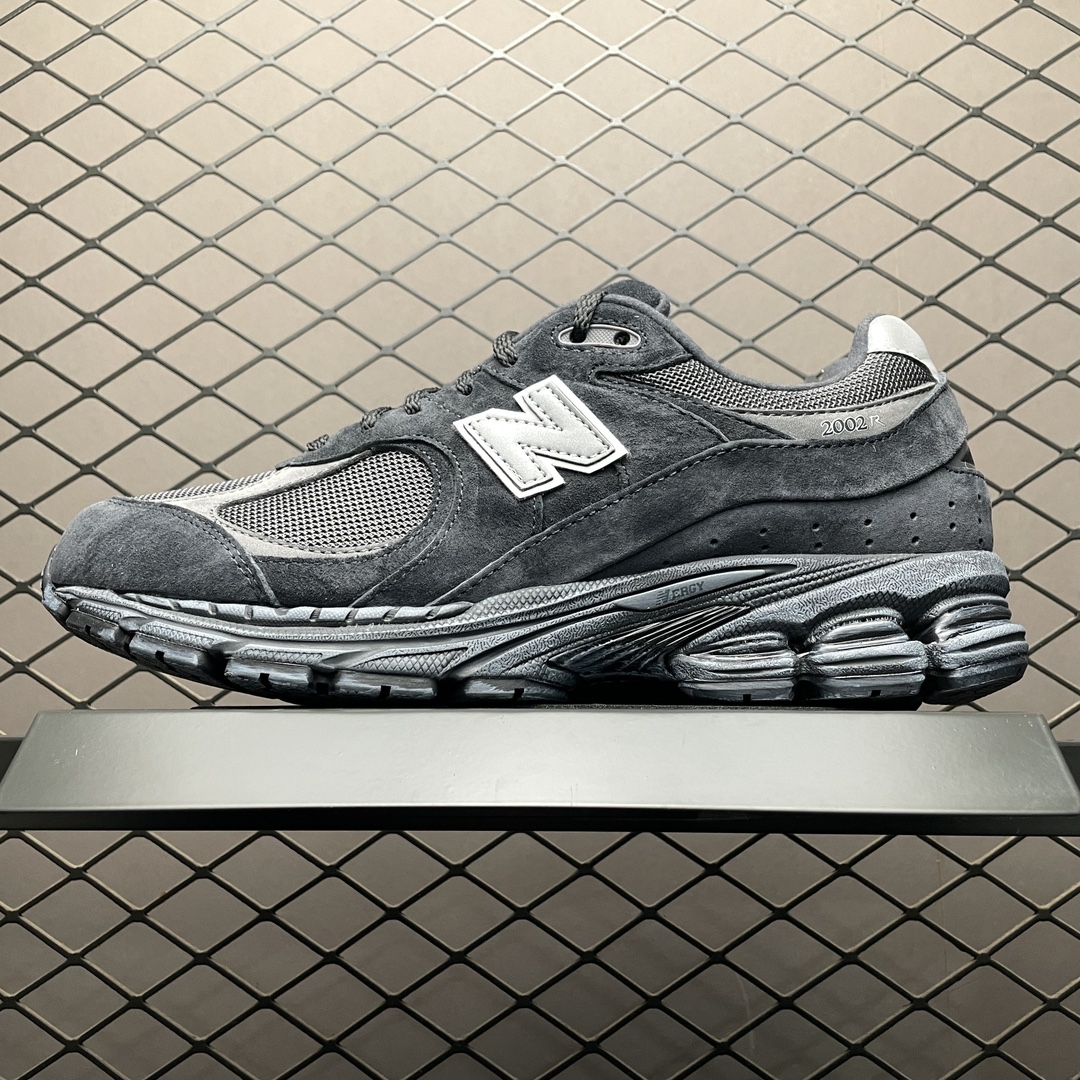 New Balance 2002R "Black/Grey"(M2002RBV）