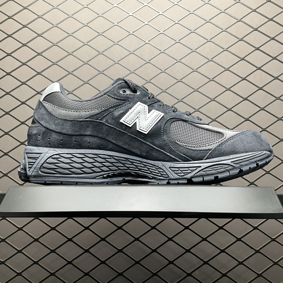 New Balance 2002R "Black/Grey"(M2002RBV）