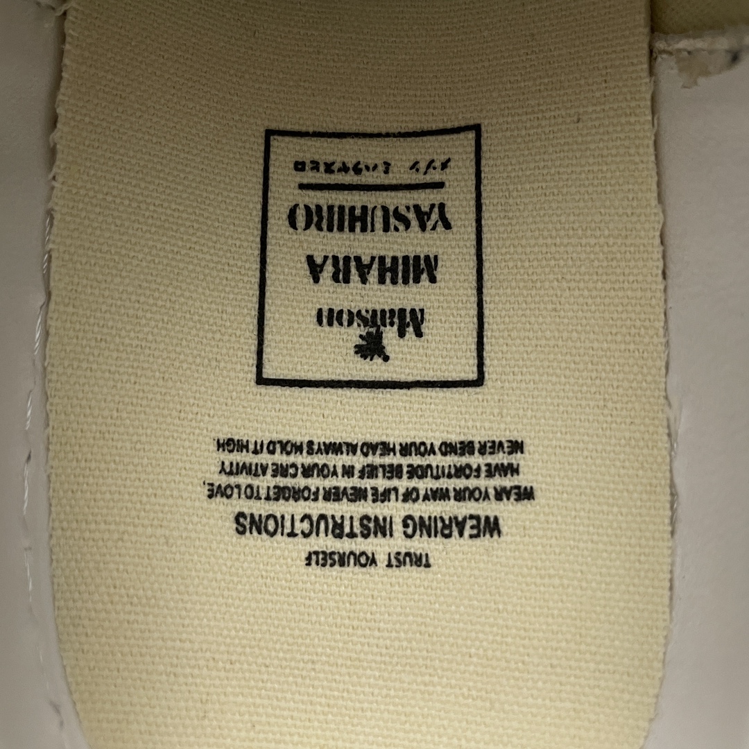 Maison MIHARA YASUHIRO BLAKEY OG Sole Suede Low-top Sneaker "White" (A13FW726-WHITE)