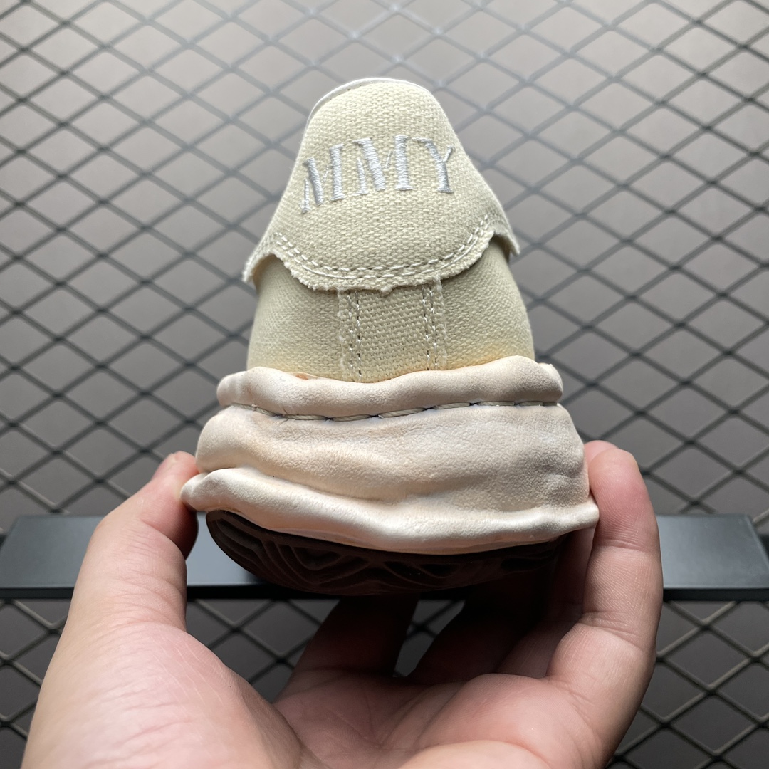 Maison MIHARA YASUHIRO BLAKEY OG Sole Suede Low-top Sneaker "White" (A13FW726-WHITE)