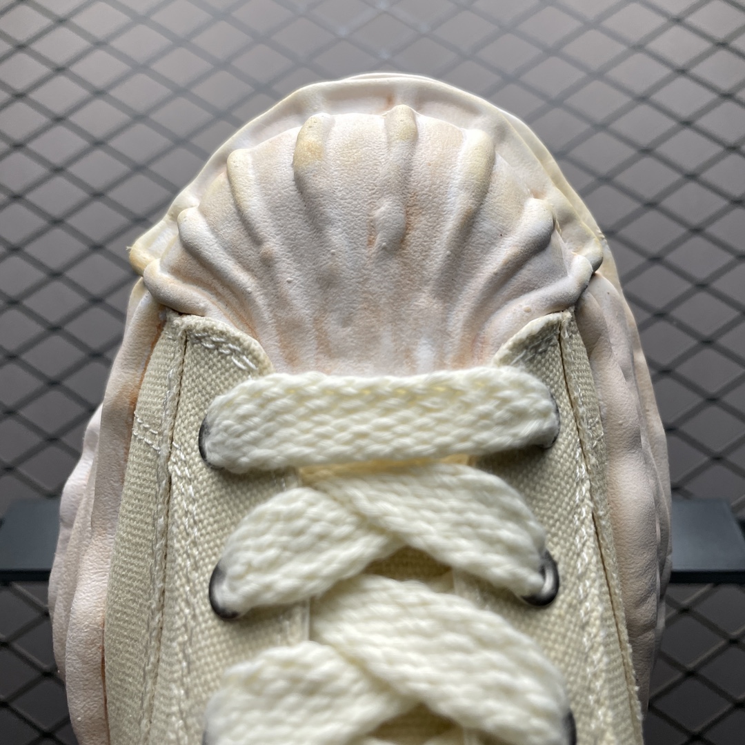 Maison MIHARA YASUHIRO BLAKEY OG Sole Suede Low-top Sneaker "White" (A13FW726-WHITE)