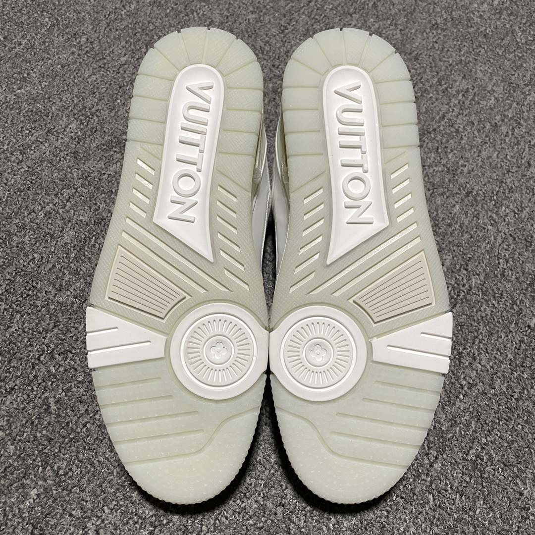 Louis Vuitton LV Trainers 'White Grey (1A8WAV)