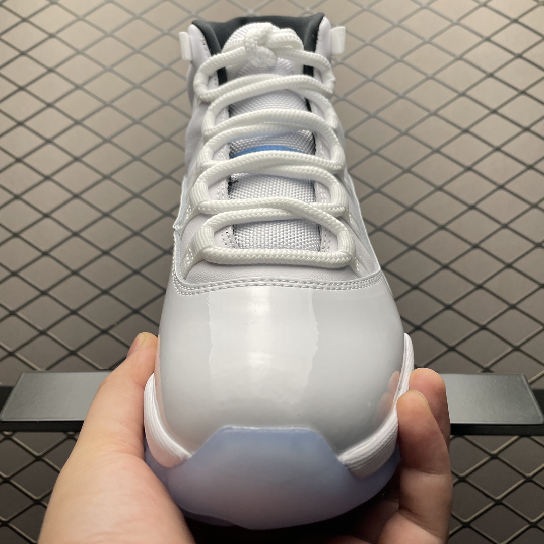 Nike Air Jordan 11 Retro "White/Legend Blue"（CT8012-104）