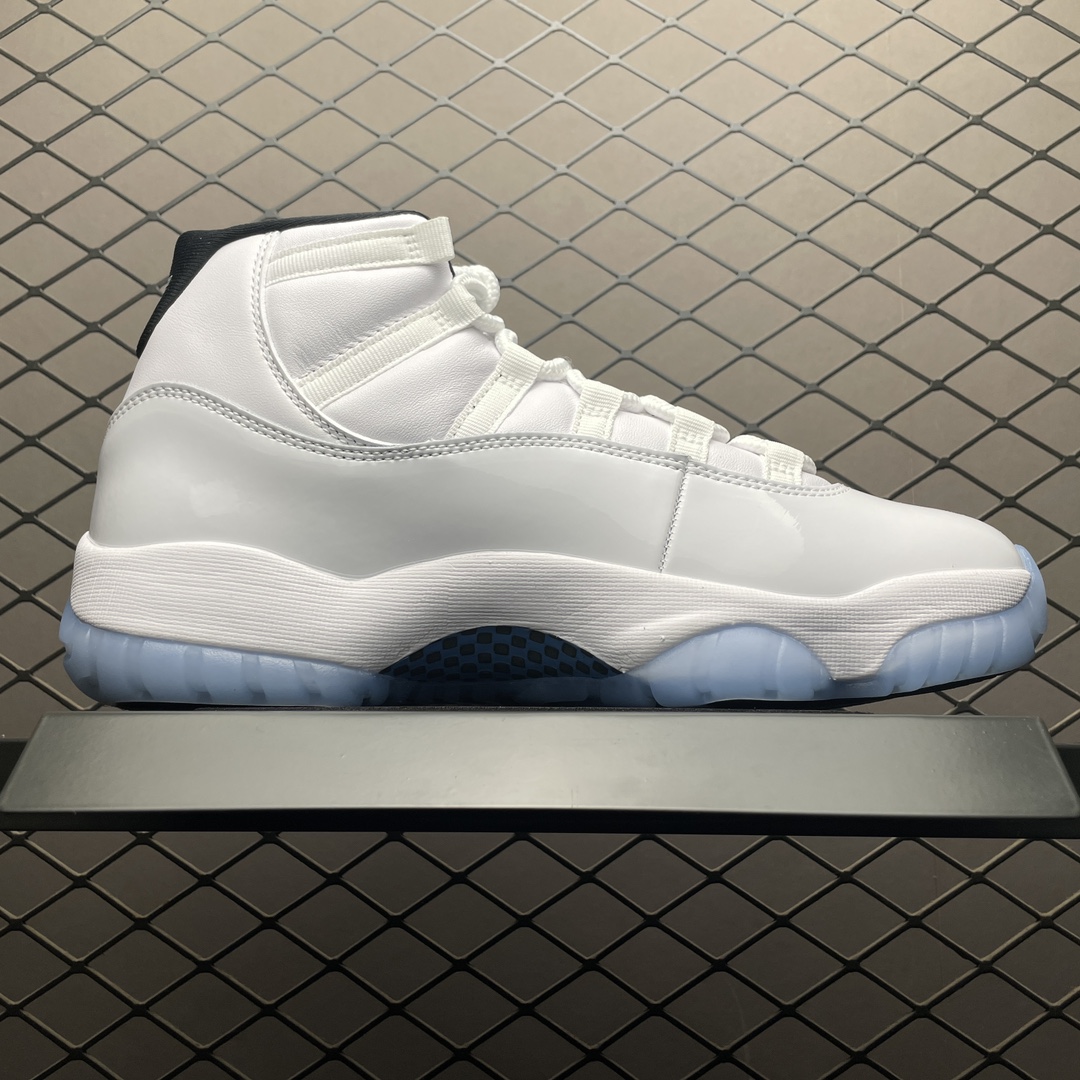 Nike Air Jordan 11 Retro "White/Legend Blue"（CT8012-104）