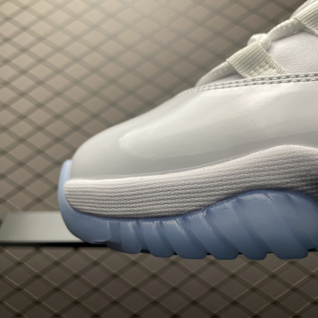 Nike Air Jordan 11 Retro "White/Legend Blue"（CT8012-104）