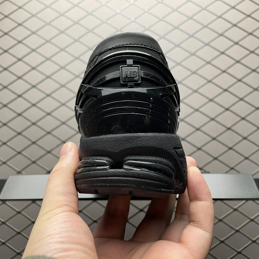 JUNYA WATANABE MAN × New Balance 1906L "Black"(U1906LCD)