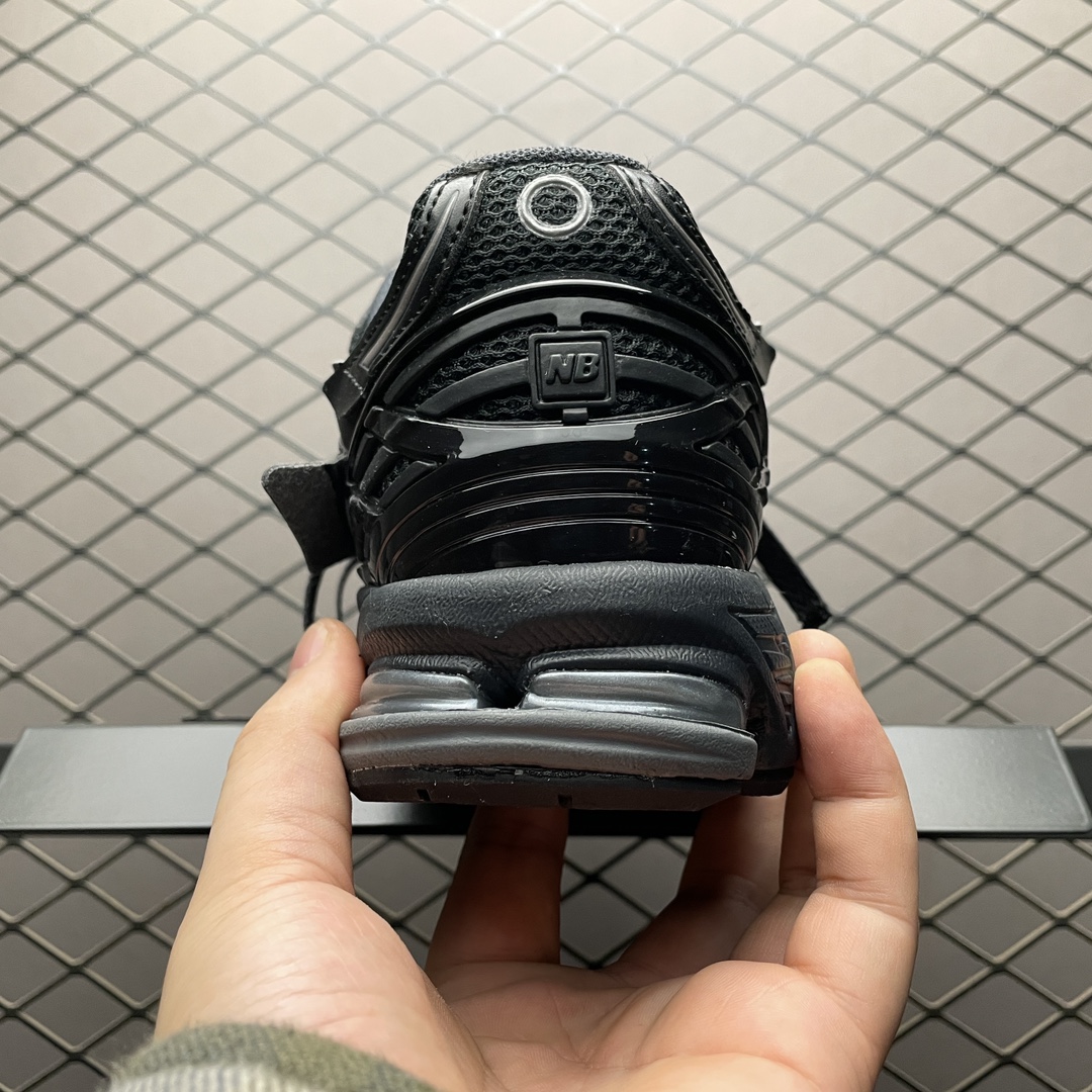 New Balance 1906A "Refined Future Black"(M1906AF）