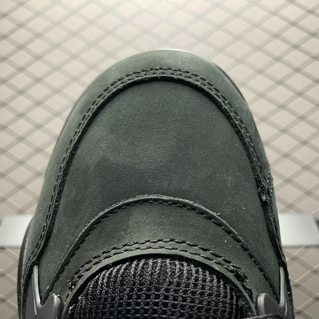 Nike Air Jordan 4 RM "Black/White"（FQ7939-004）