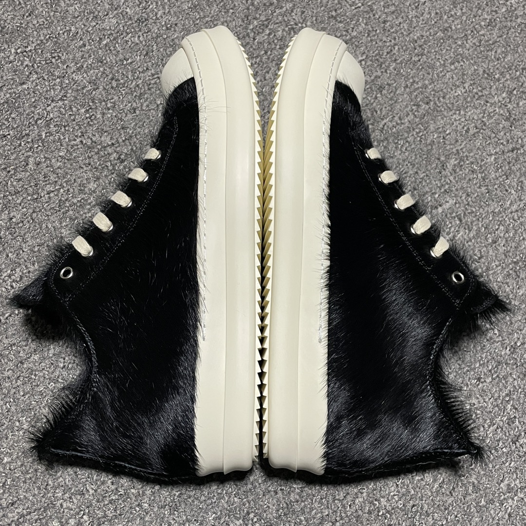 Rick Owens Lace-Up Sneaker (RR02B2891LHL-911)