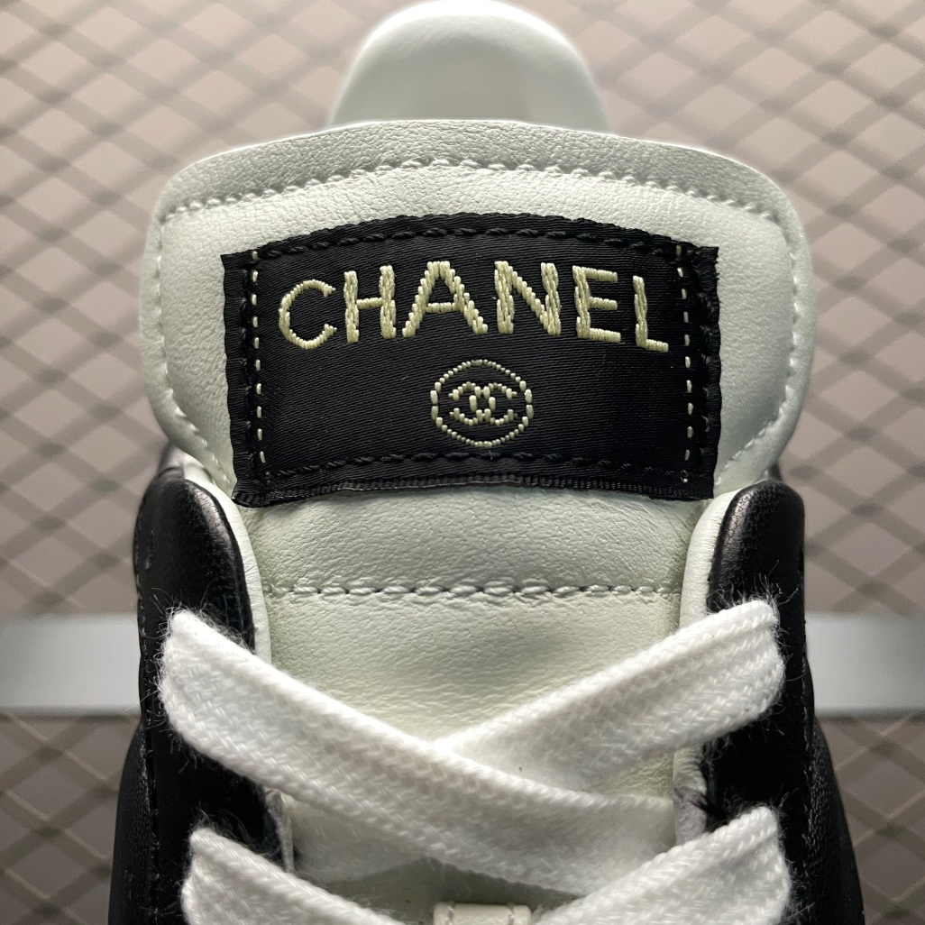 CHANEL Sneakers（G45335B1449794305)