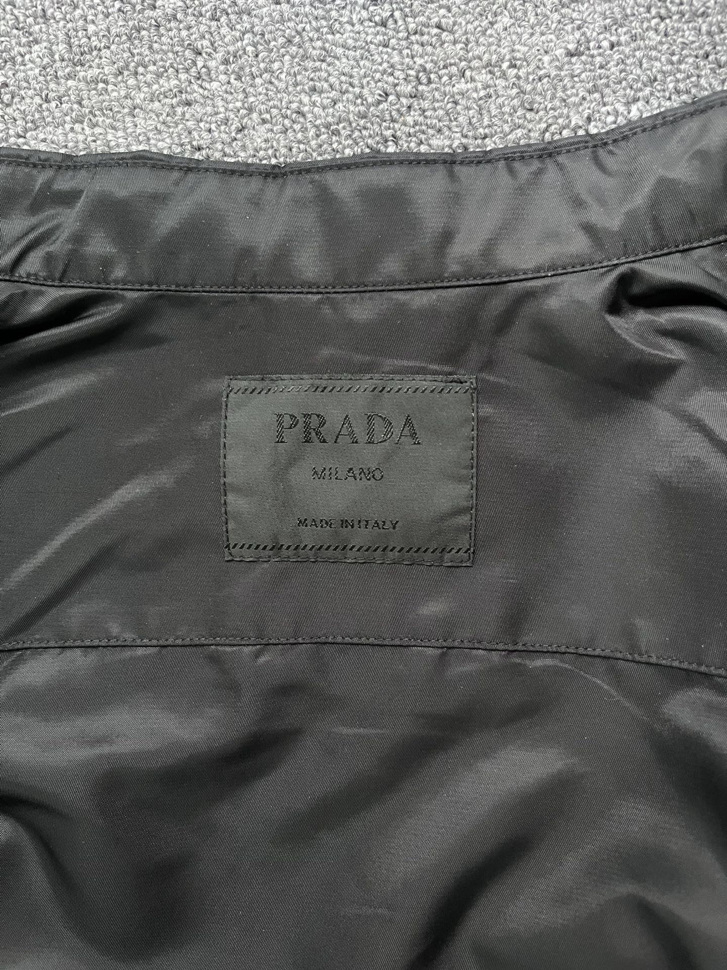 Prada Black Re-nylon Shirt (SC548-1WQ8-F0002-S-212）