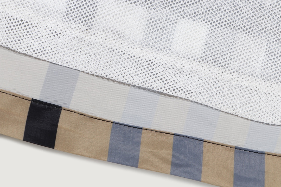 Burberry Martin Shorts Black Multi（80556751）