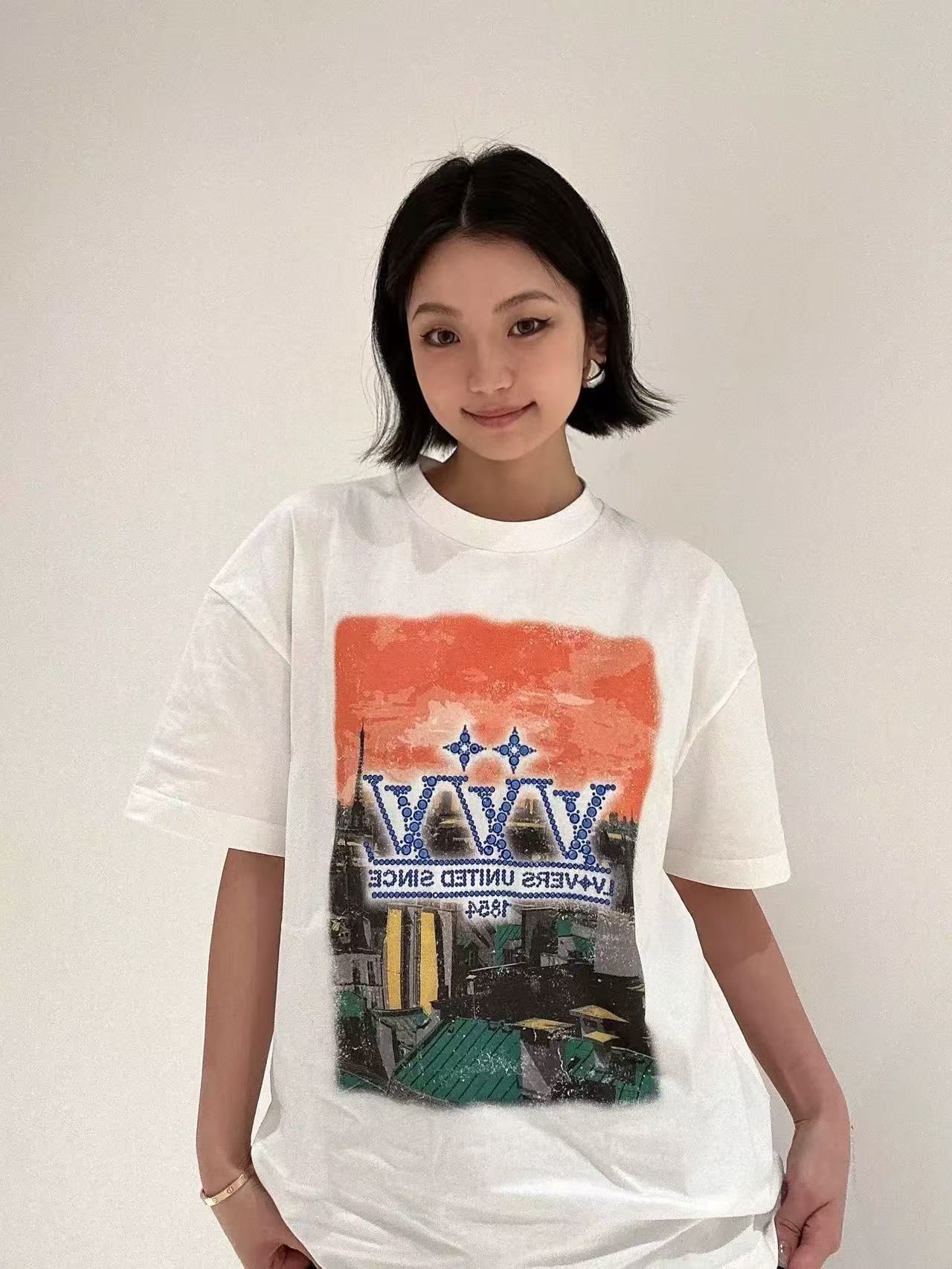 Louis Vuitton Embellished graphic cotton T-shirt（1AHCKM）