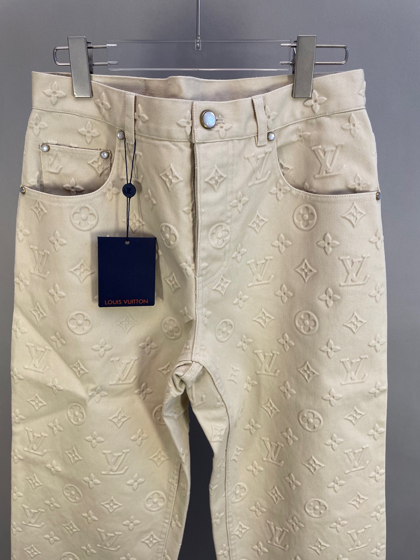 Louis Vuitton Monogram Embossed Skate Pants（1AHBLK）