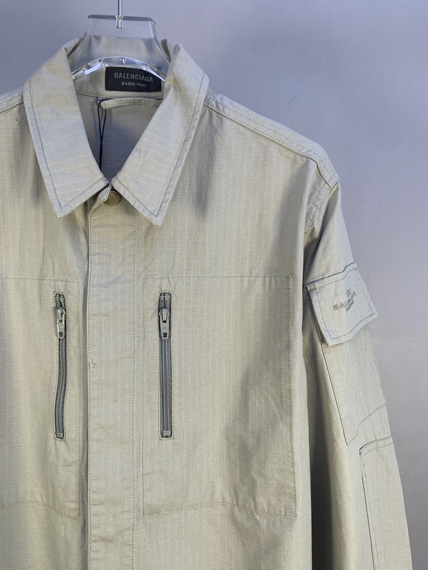 BALENCIAGA Men's Military Shirt "Dark Gray"（814719TQP131140）