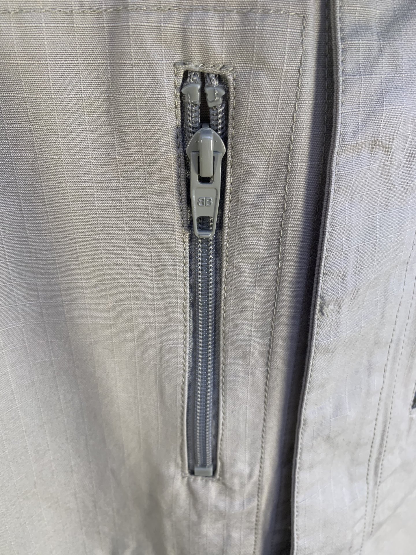 BALENCIAGA Men's Military Shirt "Dark Gray"（814719TQP131140）