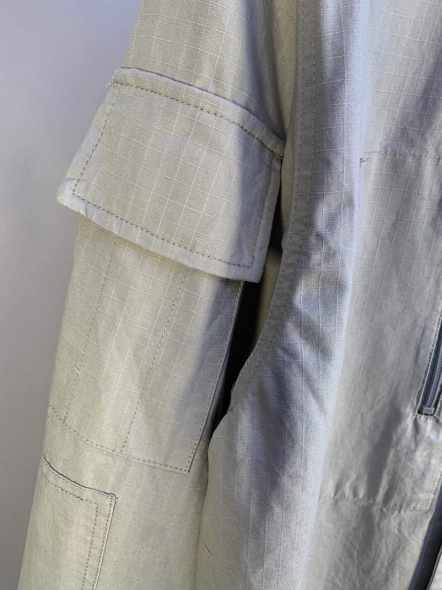 BALENCIAGA Men's Military Shirt "Dark Gray"（814719TQP131140）