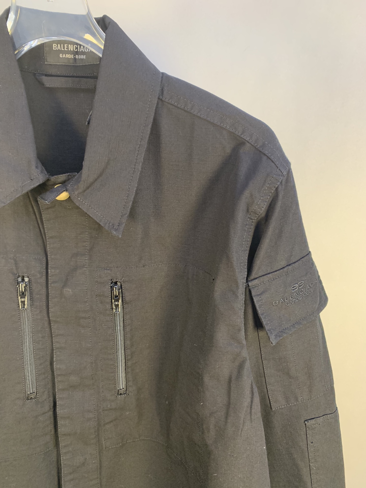 BALENCIAGA Men's Military Shirt "Dark Gray"（814719TQP131140）