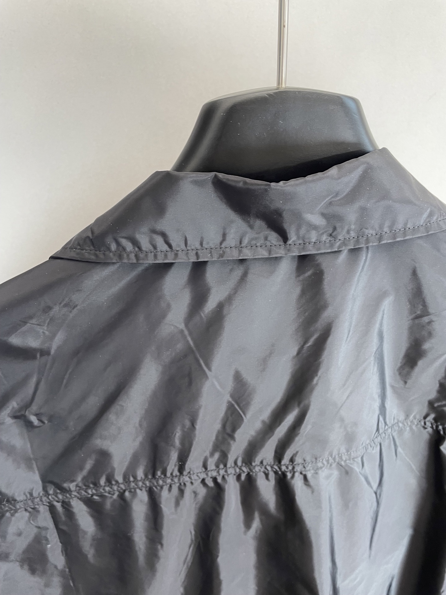 PRADA SHORT-SLEEVED SHIRTS  (SC758-1WQ9-F0161-S-OOO）