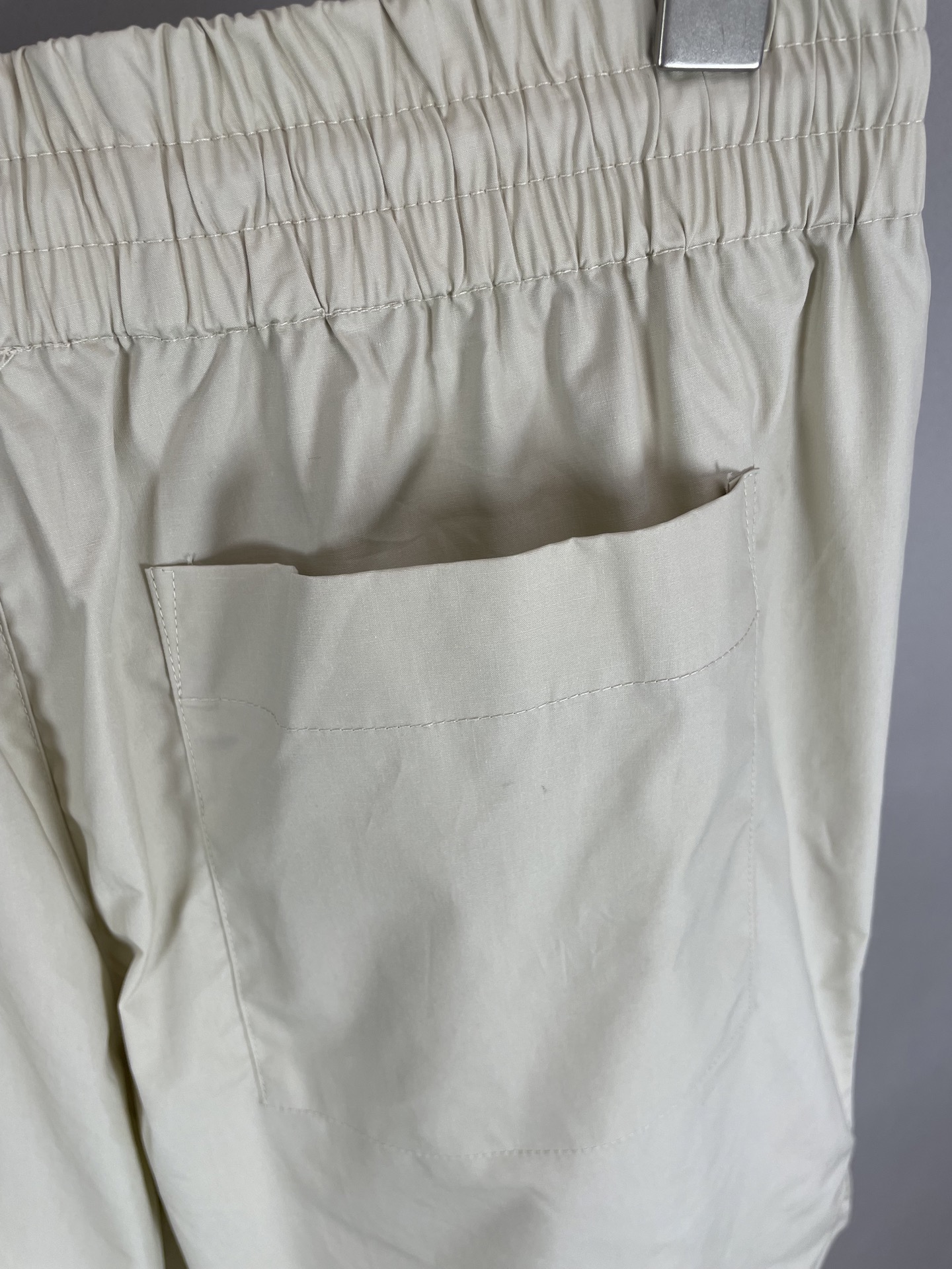 BURBERRY Knot Logo Cotton Shorts（81092781）